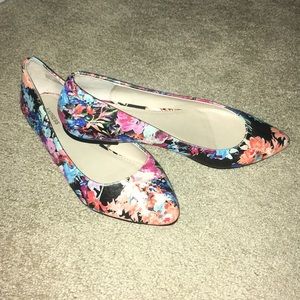 Express Floral Flats